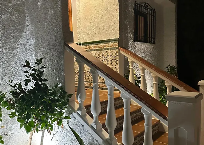 Villa Little Castle: Sea & Mountain Views In Nerja