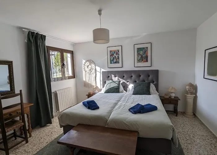 Little Castle: Sea & Mountain Views In Villa Nerja