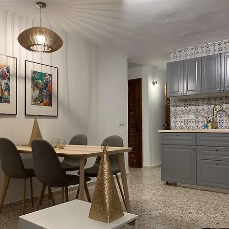 Villa Little Castle: Sea & Mountain Views In Nerja