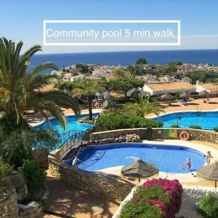 Little Castle: Sea & Mountain Views In * Nerja