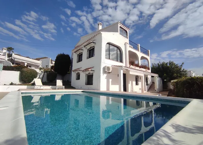 Little Castle Sea&mountain - Vistas Al Mar Y Piscina Privada En Capistrano Village Urbanizacion,