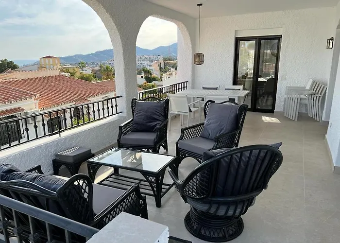 Little Castle Sea&mountain - Vistas Al Mar Y Piscina Privada En Capistrano Village Urbanizacion, 别墅