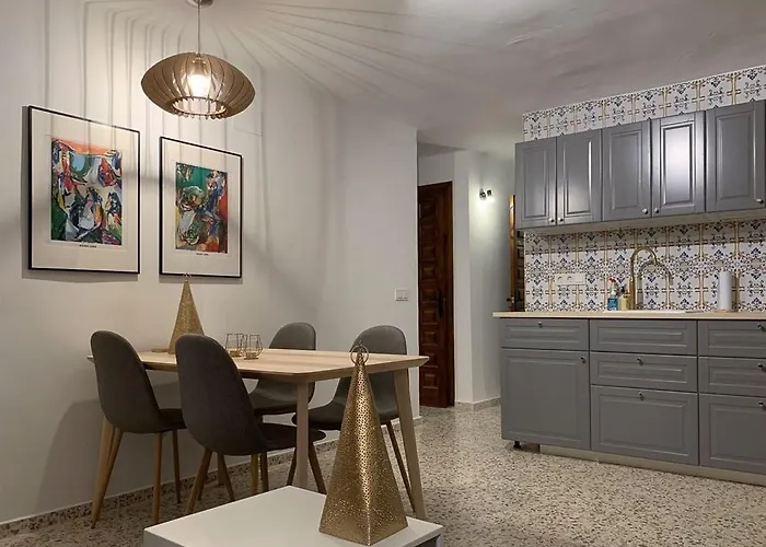 Willa Little Castle Sea&mountain - Vistas Al Mar Y Piscina Privada En Capistrano Village Urbanizacion, Nerja