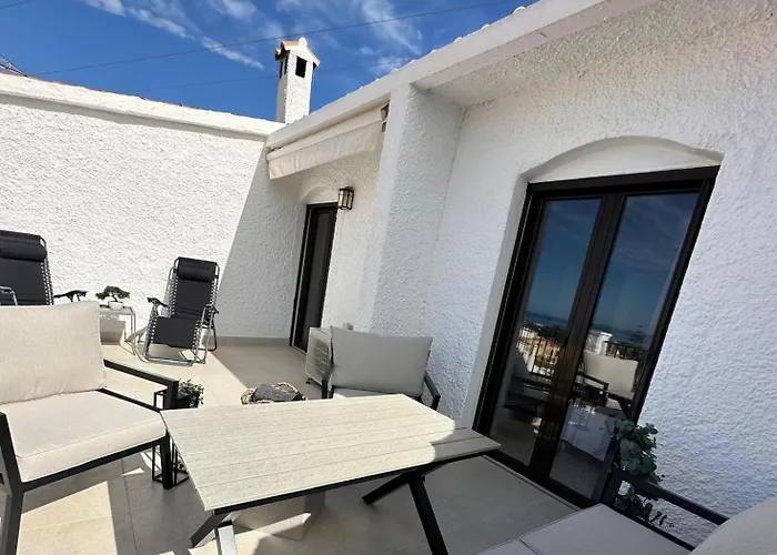 Little Castle Sea&mountain - Vistas Al Mar Y Piscina Privada En Capistrano Village Urbanizacion,