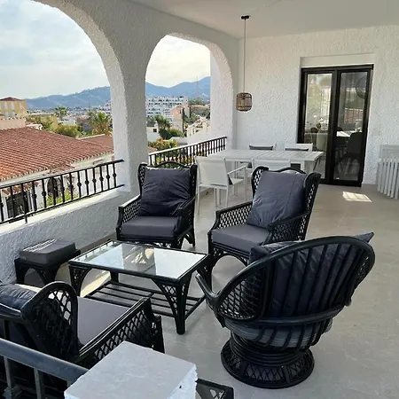 Little Castle Sea&mountain - Vistas Al Mar Y Piscina Privada En Capistrano Village Urbanizacion, Willa